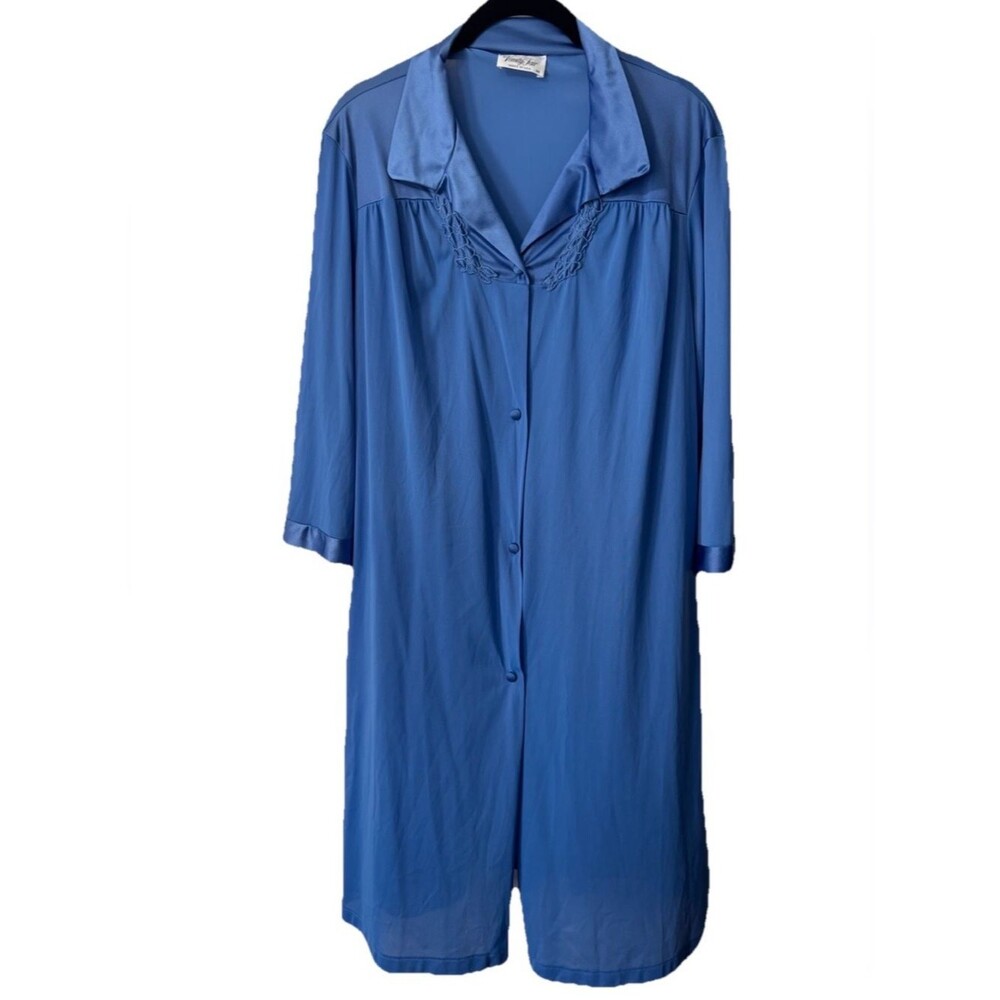Vintage Vanity Fair Medium Nylon Robe Blue Made In USA Satiny 3/4 Sleeves Pocket
